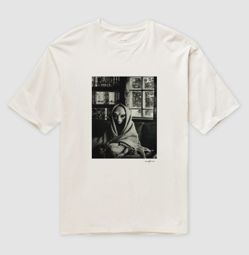 Camiseta oversized Fora de Órbita