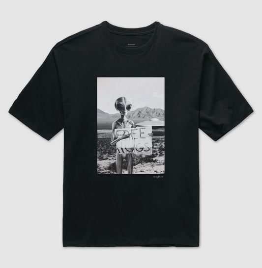 Camiseta Oversized Abraço Intergaláctico