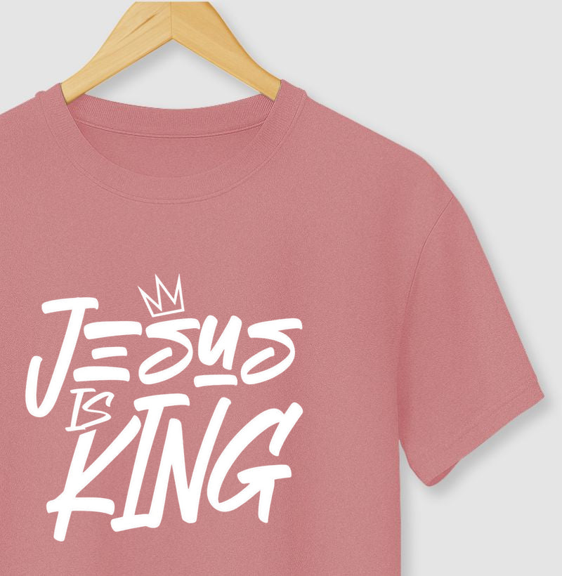 Camiseta tradicional Jesus is King