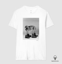 Camiseta premium O Cão de Botas