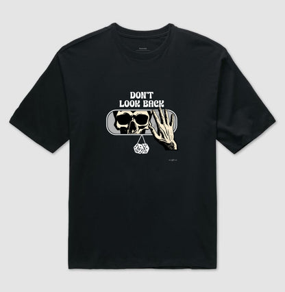 Camiseta oversized Don't look back