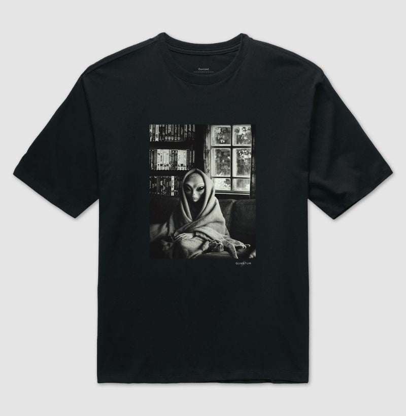 Camiseta oversized Fora de Órbita