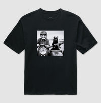 Camiseta oversized Black Cat Command