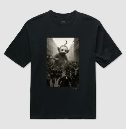 Camiseta oversized Alguém viu a Laa-Laa?