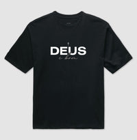 Camiseta oversized Deus é bom