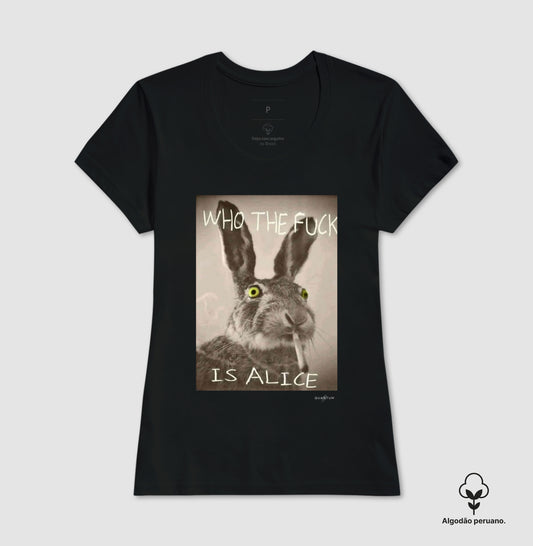 Camiseta Premium Perdido no País das Maravilhas