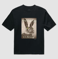 Camiseta oversized Perdido no País das Maravilhas