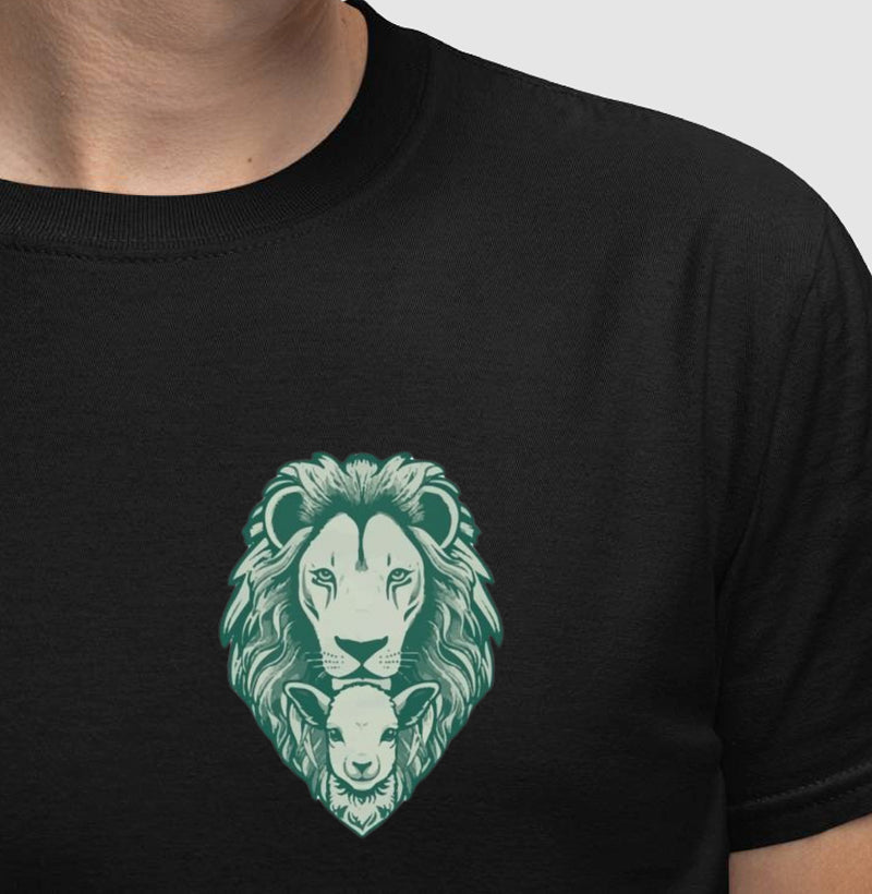 Camiseta tradicional Leão e Cordeiro