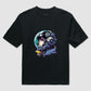 Camiseta oversized astronauta futurista