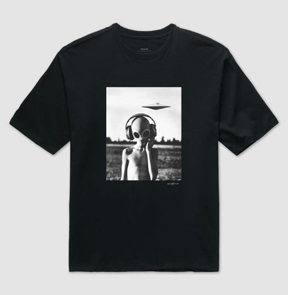 Camiseta Oversized Sons de Outro Mundo