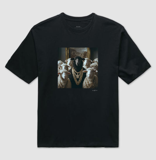 Camiseta Oversized Ovelha Negra