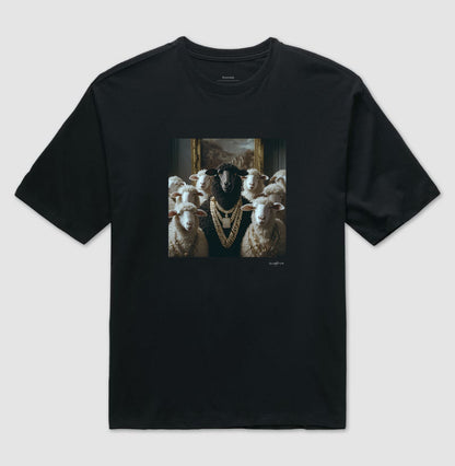 Camiseta oversized Ovelha Negra