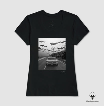 Camiseta Premium Shark Road
